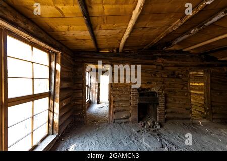Josie's Cabin, ein Blockhaus, das von der Gehöft Josie Bassett Morris in den frühen 1900er Jahren gebaut wurde, Dinosaur National Monument, Utah, USA Stockfoto