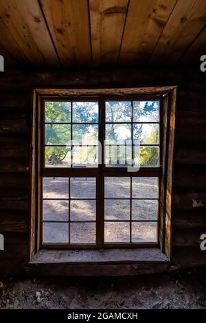 Josie's Cabin, ein Blockhaus, das von der Gehöft Josie Bassett Morris in den frühen 1900er Jahren gebaut wurde, Dinosaur National Monument, Utah, USA Stockfoto