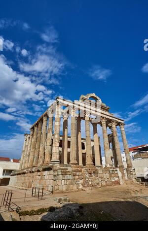 Archäologische Überreste des römischen Tempels von Diana. Stadtzentrum von Merida, Provinz Badajoz, Extremadura, Spanien. Stockfoto