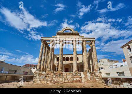 Archäologische Überreste des römischen Tempels von Diana. Stadtzentrum von Merida, Provinz Badajoz, Extremadura, Spanien. Stockfoto