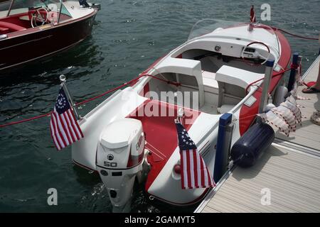 Skaneateles, New York, USA. Juli 2021. Oldtimer-Larson-Boot. Stockfoto