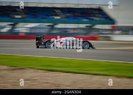 Towcester, Northamptonshire, Großbritannien. Juli 2021. Francois Perrodo (FR) fährt Peugeot 908 während des Classic Motor Racing Festivals auf dem Silverstone Circuit (Foto: Gergo Toth / Alamy Live News) Stockfoto