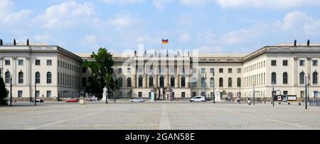 Berlin, 20. Juni 2021, Hauptgebäude der Humboldt-Universität Stockfoto