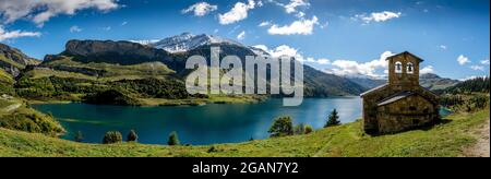 Roselend See in der Nähe von Beaufort, Savoie Department, Auvergne Rhone Alpes, Frankreich, Europa Stockfoto