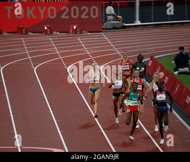 Tokio, Kanto, Japan. Juli 2021. Sara Kuivisto (FIN) tritt im 800-Meter-Halbfinale der Frauen während der Olympischen Sommerspiele 2020 in Tokio im Olympiastadion an. (Bild: © David McIntyre/ZUMA Press Wire) Stockfoto