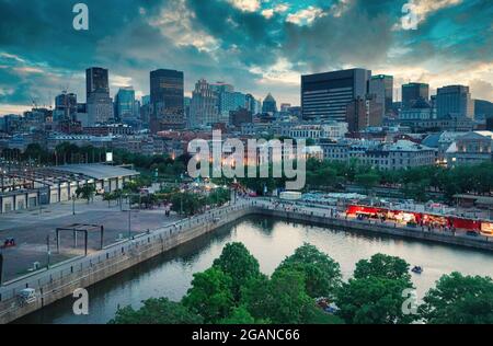 Montreal, Quebec, Kanada, 28. Juli 2021. Old Montreal in der Abenddämmerung.Mario Beauregard/Alamy News Stockfoto