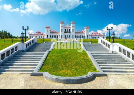 Puslowski Palast in Kossovo. Gebiet Brest, Weißrussland Stockfoto