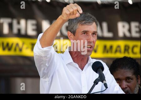 Stimmrechte. Juli 2021. Beto O' Rourke mit der Kampagne der Armen in der Texas State Capital, um Maßnahmen des Bundes im Hinblick auf die Stimmrechte zu fordern. Austin, Texas. Mario Cantu/CSM/Alamy Live News Stockfoto