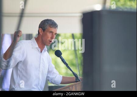 Stimmrechte. Juli 2021. Beto O' Rourke mit der Kampagne der Armen in der Texas State Capital, um Maßnahmen des Bundes im Hinblick auf die Stimmrechte zu fordern. Austin, Texas. Mario Cantu/CSM/Alamy Live News Stockfoto