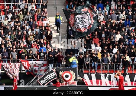 ALKMAAR, NIEDERLANDE - 31. JULI: Unterstützer beim Vorsaison-Freundschaftsspiel zwischen AZ und Real Sociedad im AFAS Stadion am 31. Juli 2021 in Alkmaar, Niederlande (Foto: Patrick Goosen/Orange Picters) Stockfoto