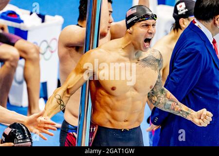 TOKIO - der US-Amerikaner Michael Andrew, der US-Amerikaner Ryan Murphy, Caeleb Dressel und der US-Amerikaner Zach Apple feiern die Goldmedaille im Finale der 4x100-m-Medley-Staffel der Männer beim Schwimmen und den Weltrekord bei den Olympischen Spielen in Tokio 2020 im Tokyo Aquatics Center in Tokio am 1. August. 2021. Foto von Robin Utrecht /ABACAPRESS.COM Stockfoto