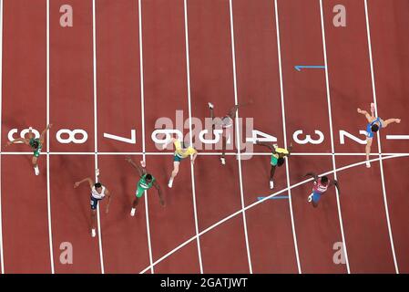 Tokio, Japan. August 2021. Die Athleten treten beim 100-Meter-Halbfinale der Männer bei den Olympischen Spielen 2020 in Tokio, Japan, am 1. August 2021 an. Quelle: Zhang Chuanqi/Xinhua/Alamy Live News Stockfoto