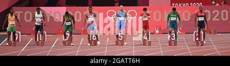 Tokio, Japan. August 2021. Die Athleten treten beim 100-Meter-Halbfinale der Männer bei den Olympischen Spielen 2020 in Tokio, Japan, am 1. August 2021 an. Quelle: Jia Yuchen/Xinhua/Alamy Live News Stockfoto