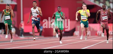 Tokio, Japan. August 2021. Die Athleten treten beim 100-Meter-Halbfinale der Männer bei den Olympischen Spielen 2020 in Tokio, Japan, am 1. August 2021 an. Quelle: Li Ming/Xinhua/Alamy Live News Stockfoto