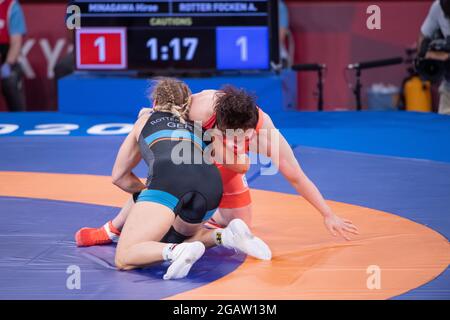 MINAGAWA Hiroe (JPN) gegen ROTTER FOCKEN Aline (GER), Wrestling Frauen-Freestyle 76 kg Halbfinale 01. August 2021: Olympische Spiele in Tokio 2020 auf der Makuhari Messe in Tokio, Japan. Kredit: Enrico Calderoni/AFLO SPORT/Alamy Live Nachrichten Stockfoto