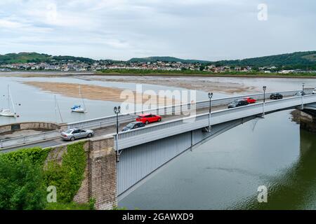 CONWY, WALES - 04. JULI 2021: Blick auf die Conwy Road Bridge. Stockfoto