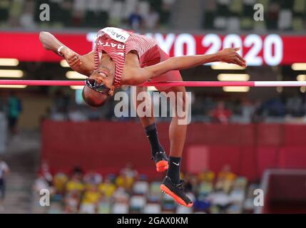 Tokio, Japan. August 2021. Mutaz Essa Barshim aus Katar tritt beim Hochsprung-Finale der Männer bei den Olympischen Spielen 2020 in Tokio, Japan, am 1. August 2021 an. Quelle: Li Ming/Xinhua/Alamy Live News Stockfoto