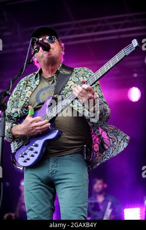 Level 42 Durchführung auf der Doncaster Racecourse Stockfoto