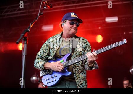 Level 42 Durchführung auf der Doncaster Racecourse Stockfoto