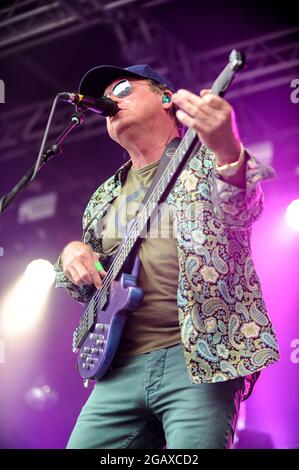 Level 42 Durchführung auf der Doncaster Racecourse Stockfoto