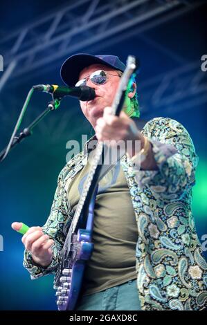 Level 42 Durchführung auf der Doncaster Racecourse Stockfoto