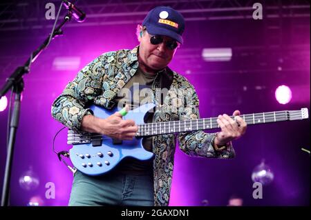 Level 42 Durchführung auf der Doncaster Racecourse Stockfoto