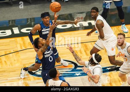 Orlando, Florida, USA, 9. Mai 2021, Minnesota Timberwolves Point Guard D'Angelo Russell #0 schoss im Amway Center gegen die Orlando Magic (Foto: Marty Jean-Louis) Stockfoto