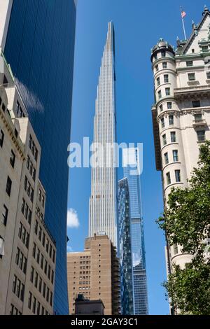 Steinway Tower von der Fifth Avenue an der 58th Street, NYC, USA Stockfoto