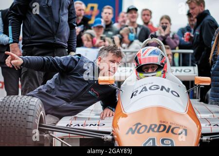 Towcester, Northamptonshire, Großbritannien. August 2021. Rennfahrer Neil Glover (GB) und Arrows A5 während des Classic Motor Racing Festivals auf dem Silverstone Circuit (Foto von Gergo Toth / Alamy Live News) Stockfoto