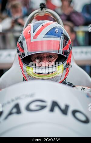 Towcester, Northamptonshire, Großbritannien. August 2021. Rennfahrer Neil Glover (GB) und Arrows A5 während des Classic Motor Racing Festivals auf dem Silverstone Circuit (Foto von Gergo Toth / Alamy Live News) Stockfoto