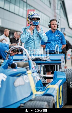 Towcester, Northamptonshire, Großbritannien. August 2021. Rennfahrer Simon Garrad (GB) und Nissan Skyline R32 Adrian Flux Trophy für die MRL Historic Touring Car Challenge während des Classic Motor Racing Festivals auf dem Silverstone Circuit (Foto von Gergo Toth / Alamy Live News) Stockfoto