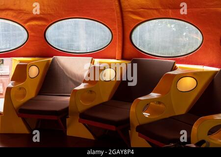 Interieur des Futuro House (1968). Messezentrum WeeGee, Espoo, Finnland. Stockfoto