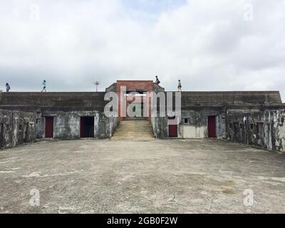 Kaohsiung, Taiwan - 11. Juli 2015: Blick auf das Cihou Fort oder Cihou Battery ist ein historisches Fort-Wahrzeichen auf der Insel Cijin, einem Bezirk der Stadt Kaohsiung, Taiw Stockfoto