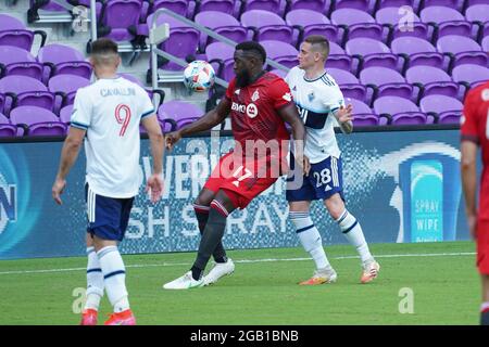 Orlando, Florida, USA, 24. April 2021, Torontos FC-Stürmer Jozy Altidore #17 Kämpfe im Exploria Stadium in Orlando Florida, USA, um den Ball zu halten (Foto: Marty Jean-Louis) Stockfoto