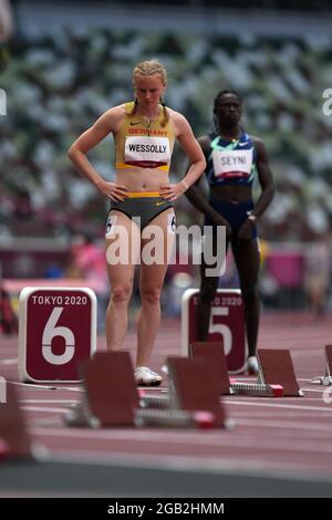 2. August 2021; Olympiastadion, Tokio, Japan: Tag der Olympischen Sommerspiele 10 in Tokio 2020; 200m Qualifikationsläufe für Frauen: WESSOLLY Jessica-Bianca (Ger) bereit für die Hitze 4 Stockfoto