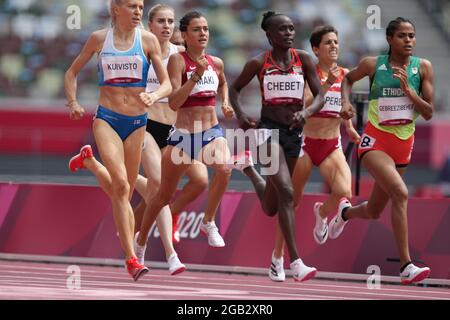 Die tschechische Athletin Kristiina Maki, 3. Von links, nimmt an der 1500-Meter-Hitze der Frauen während der Olympischen Sommerspiele 2020 in Tokio am 2. August 2021 Teil. (CT Stockfoto