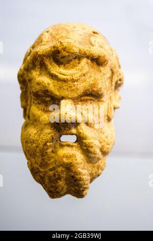 Tonmaske (III-II. Jh. v. Chr.) - Archäologisches Nationalmuseum Tarquinia, Italien Stockfoto