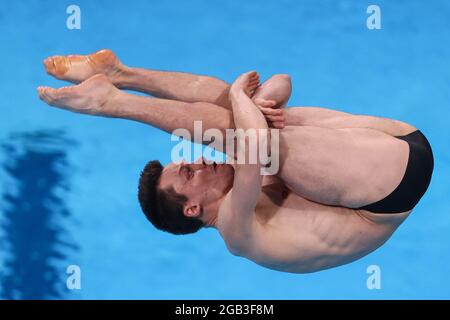 Tokio, Japan. August 2021. Schwimmen: Olympische Spiele, Vorrunden, Wassertauchen - Artistic 3m, Männer, Qualifying im Tokyo Aquatics Center. Der deutsche Patrick Hausding in Aktion. Quelle: Oliver Weiken/dpa/Alamy Live News Stockfoto