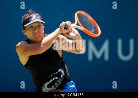 01. August 2021: Claire Liu praktiziert am Mubadala Silicon Valley Classic an der San Jose State University in San Jose, Kalifornien. ©Mal Taam/TennisClix/CSM Stockfoto