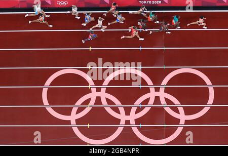 (210802) -- TOKIO, 2. August 2021 (Xinhua) -- Athleten treten während des Hindernisfinales der Männer über 3000 m bei den Olympischen Spielen 2020 in Tokio, Japan, am 2. August 2021 an. (Xinhua/Zhang Chuanqi) Stockfoto