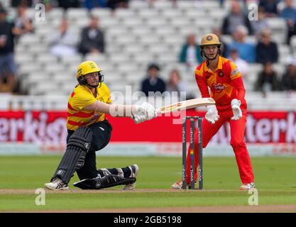 Sammy-Jo Johnson von Trent Rockets schlagen gegen Birmingham Phoenix in den hundert Stockfoto