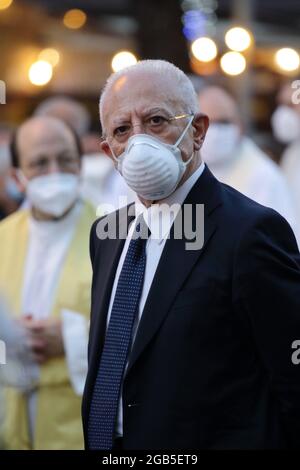 Pagani, Italien. 1. August 2021: Der Vatikanische Staatssekretär, Kardinal Pietro Parolin, besuchte das Grab des heiligen Alfonso Maria dei Liguori, Kirchenlehrers, dessen Überreste in der gleichnamigen Päpstlichen Basilika aufbewahrt werden. Quelle: Pacific Press Media Production Corp./Alamy Live News Stockfoto