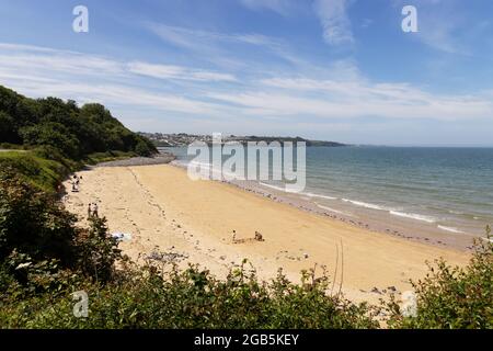 Wales Beach UK; Benllech Beach, neben Red Wharf Bay, Anglesey, an einem sonnigen Sommertag, Anglesey, Wales UK Stockfoto