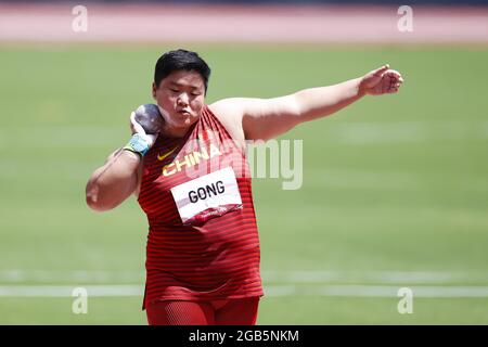 Tokio, Japan. August 2021. Lijiao GONG (CHN) Gewinnerin der Goldmedaille während der Olympischen Spiele Tokio 2020, Finale der Leichtathletik-Frauenaufschuss am 1. August 2021 im Olympiastadion in Tokio, Japan - Foto Yuya Nagase/Foto Kishimoto/DPPI Credit: Independent Photo Agency/Alamy Live News Stockfoto