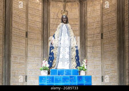 Unsere Liebe Frau von Afrika in der Krypta von Notre-Dame de Fourvière, Lyon Stockfoto