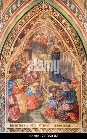 WIEN, AUSTIRA - 17. JUNI 2021: Das Fresko des heiligen Dominikus überreichte den Rosenkranz in der Votivkirche der Brüder Carl und Franz Jobst Stockfoto