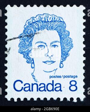 KANADA - UM 1973: Eine in Kanada gedruckte Briefmarke zeigt Königin Elizabeth II., um 1973 Stockfoto