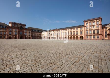 Geographie / Reisen, Deutschland, Baden-Württemberg, Mannheim, Schloss, BAROCKPALAST, ZUSÄTZLICHE-RIGHTS-CLEARANCE-INFO-NOT-AVAILABLE Stockfoto