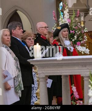 Brentwood, Großbritannien. August 2021. Brentwood Essex 2. August 2021 FEIERLICHER Vesper-Gottesdienst zur Einweihung der Bürgermeisterin Olivia Sanders von Brentwood in der römisch-katholischen Kathedrale St. Mary and St. Helen Brentwood, an dem neun Bürgermeister und Ratsvorsitzende sowie Mark Francois MP für Rayleigh und Wickford teilnahmen. Kredit: Ian Davidson/Alamy Live Nachrichten Stockfoto