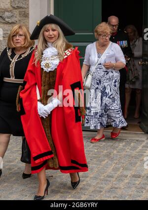 Brentwood, Großbritannien. August 2021. Brentwood Essex 2. August 2021 FEIERLICHER Vesper-Gottesdienst zur Einweihung der Bürgermeisterin Olivia Sanders von Brentwood in der römisch-katholischen Kathedrale St. Mary and St. Helen Brentwood, an dem neun Bürgermeister und Ratsvorsitzende sowie Mark Francois MP für Rayleigh und Wickford teilnahmen. Kredit: Ian Davidson/Alamy Live Nachrichten Stockfoto